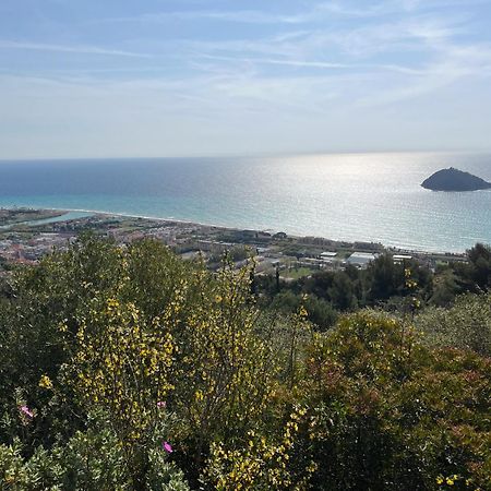 Ines Rivieraholiday Albenga Luaran gambar
